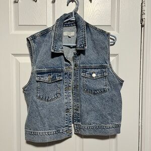 Love tree Denim Vest size large